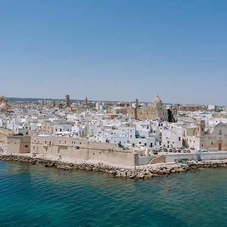 Le Contrade Di San Salvatore Monopoli Exteriör bild